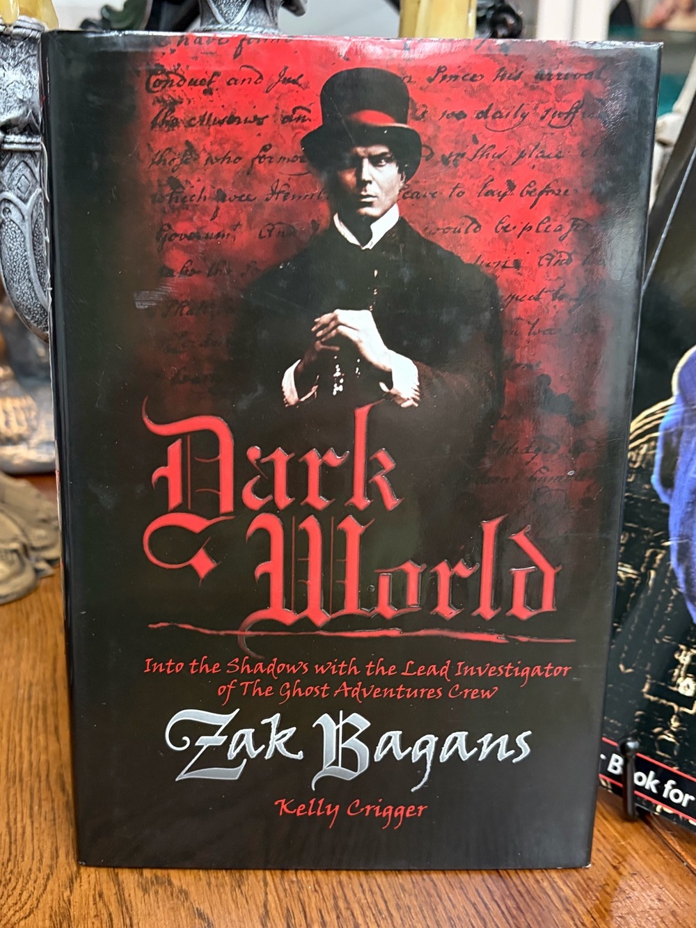 Lot of 2 Paranormal Books Zak Bagans Dark World Ghosts Washington Revisited - Picture 2 of 11
